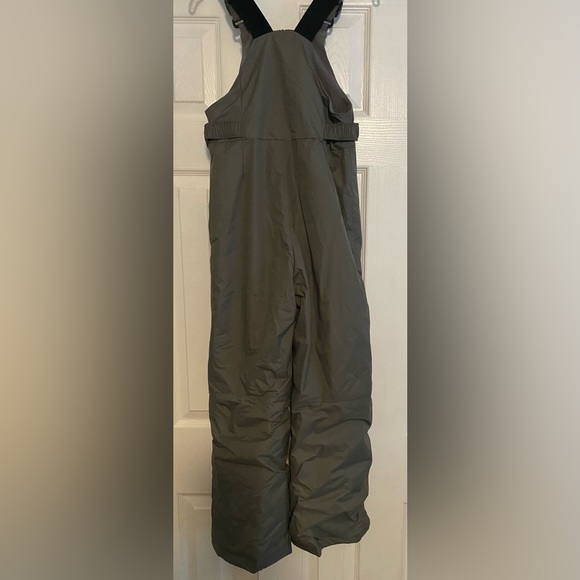 Grey Columbia snow bib for kids size medium (10-12) - Picture 7 of 8